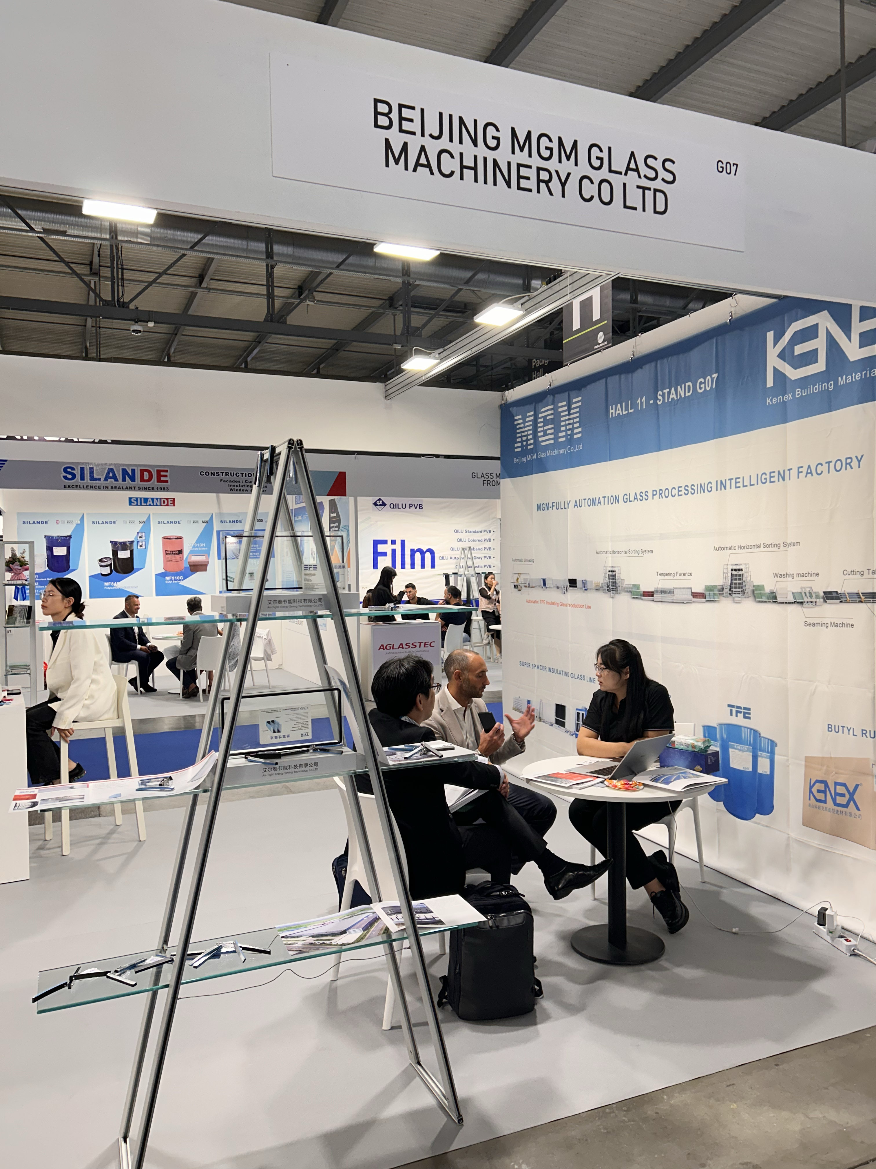 1758675892607949.jpg bf09dfe3bc7a301fa50c72fb04bbf848.jpg